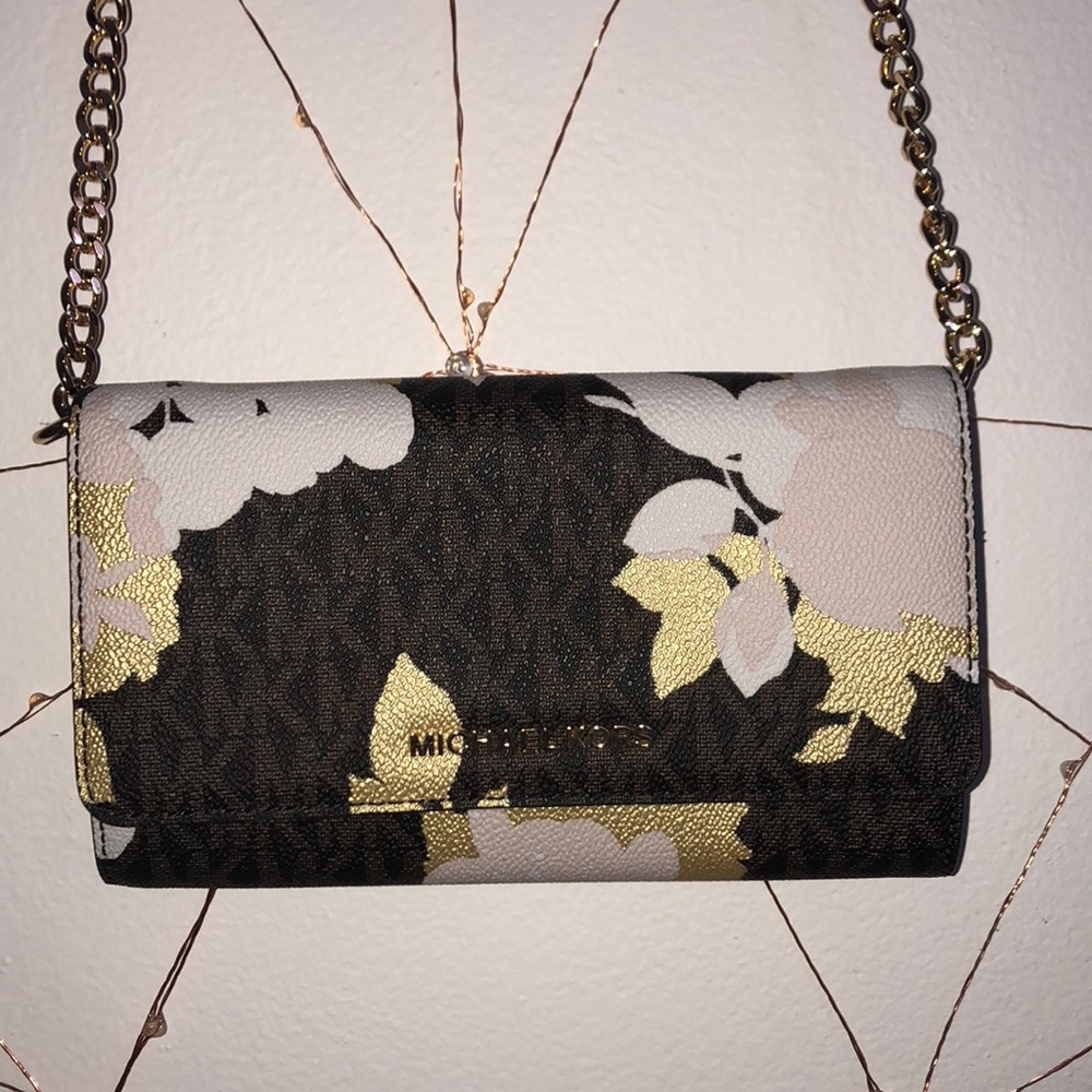 Crossbody bag